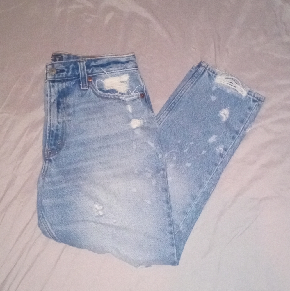 Abercrombie and Fitch Annie high rise girlfriend jeans